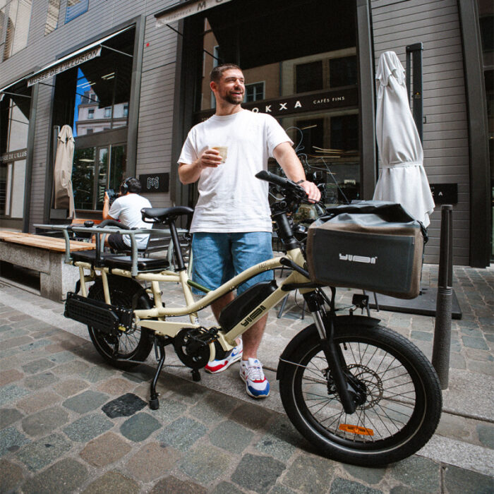 velo-cargo-electrique-yuba-fastrack-rentree-cyclableb