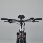 velo-vtt-electrique-semi-rigide-275-e-st-100-blanc-rouge (7)